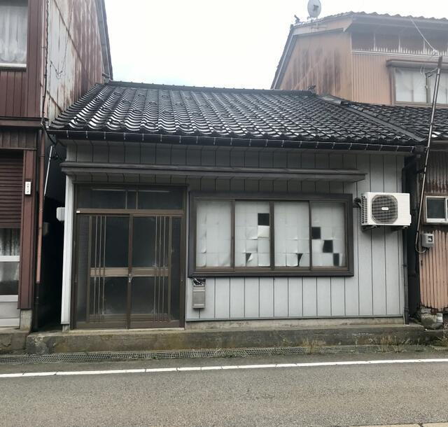 富山県氷見市窪 190万円