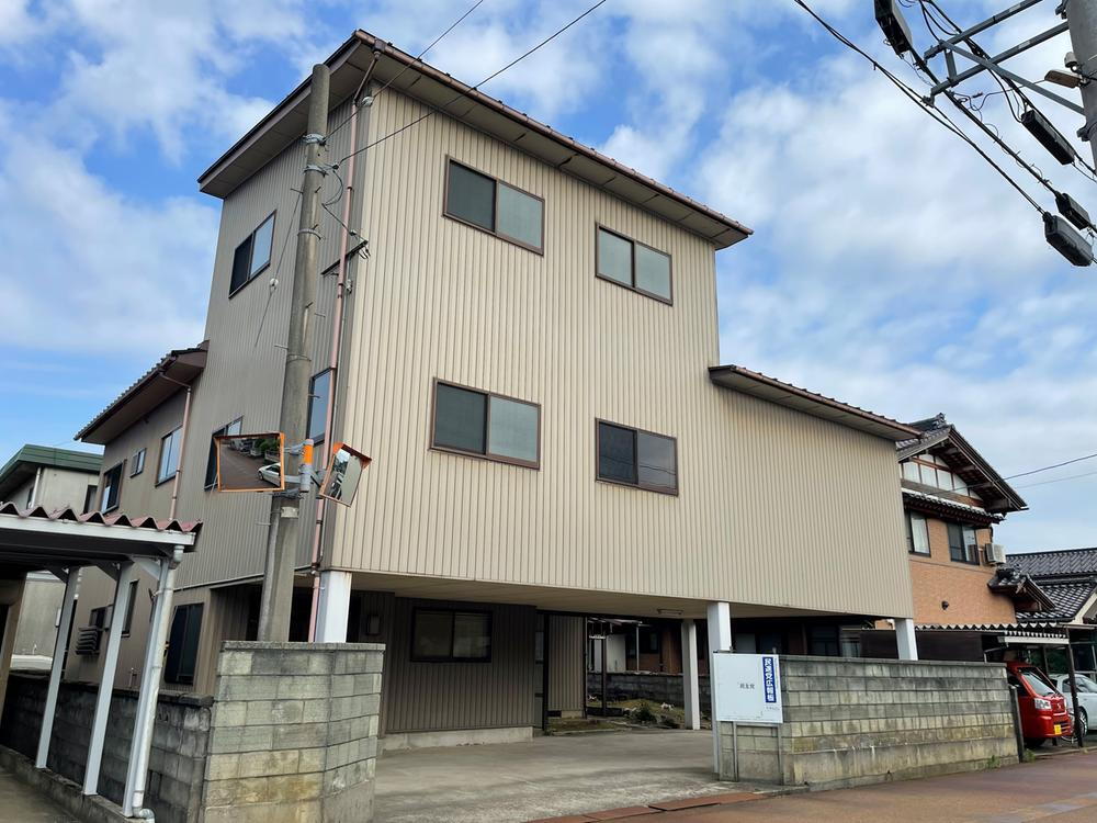 富山県富山市布目 520万円