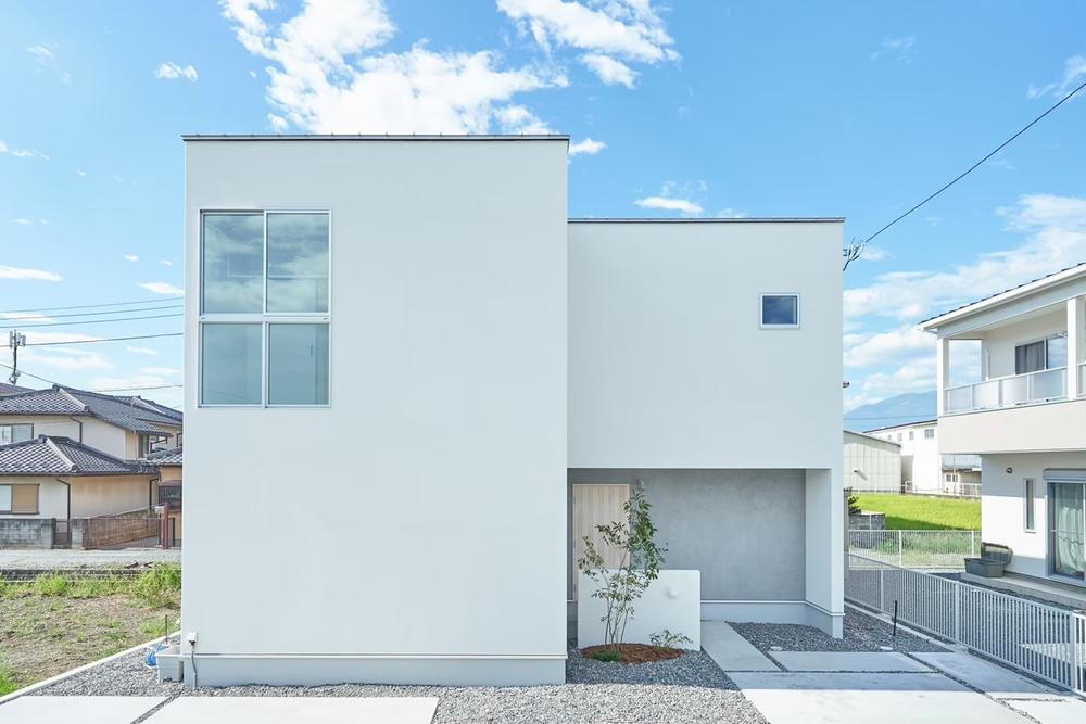 山梨県甲府市国母８ 3590万円 3LDK