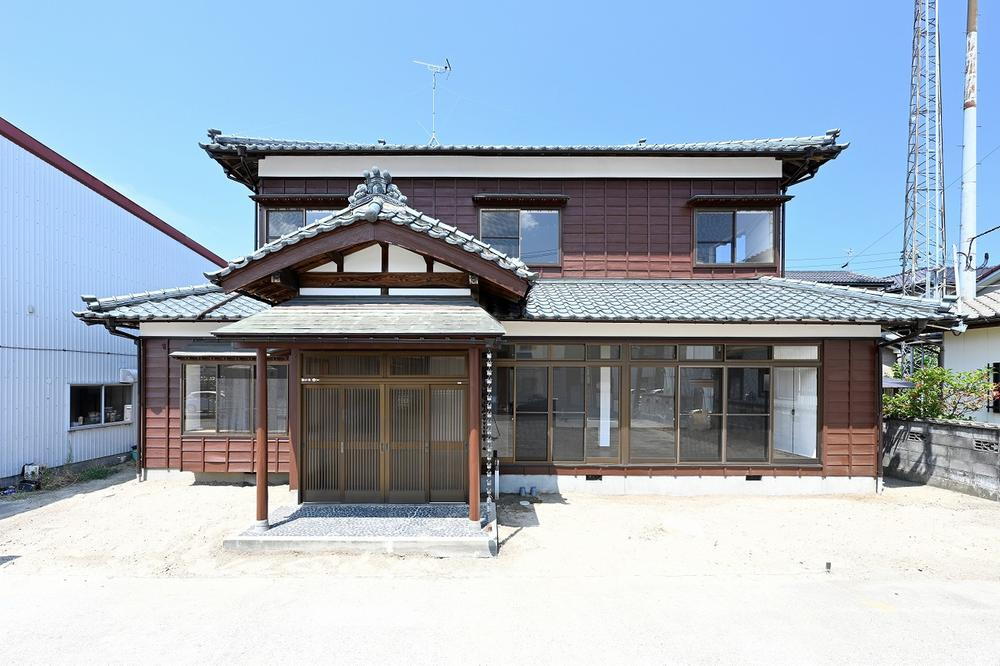 新潟県新潟市東区逢谷内３ 4150万円 6LDK