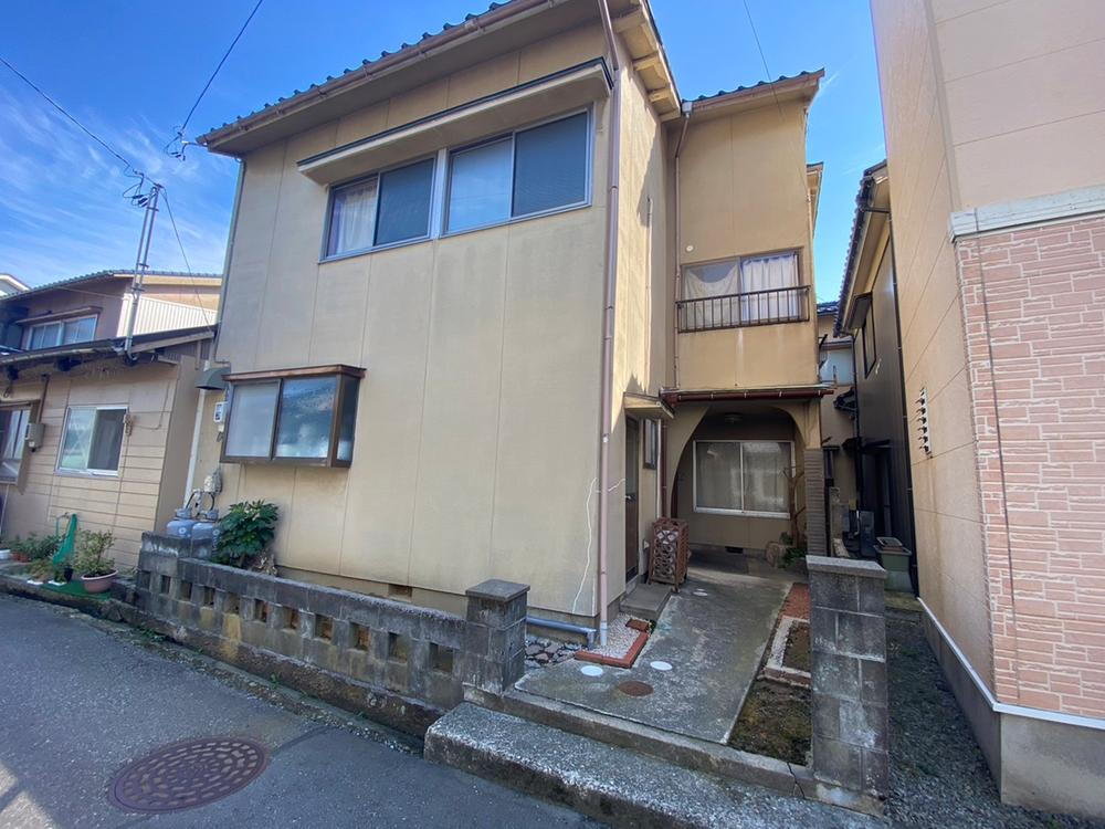 石川県金沢市大野町７ 400万円