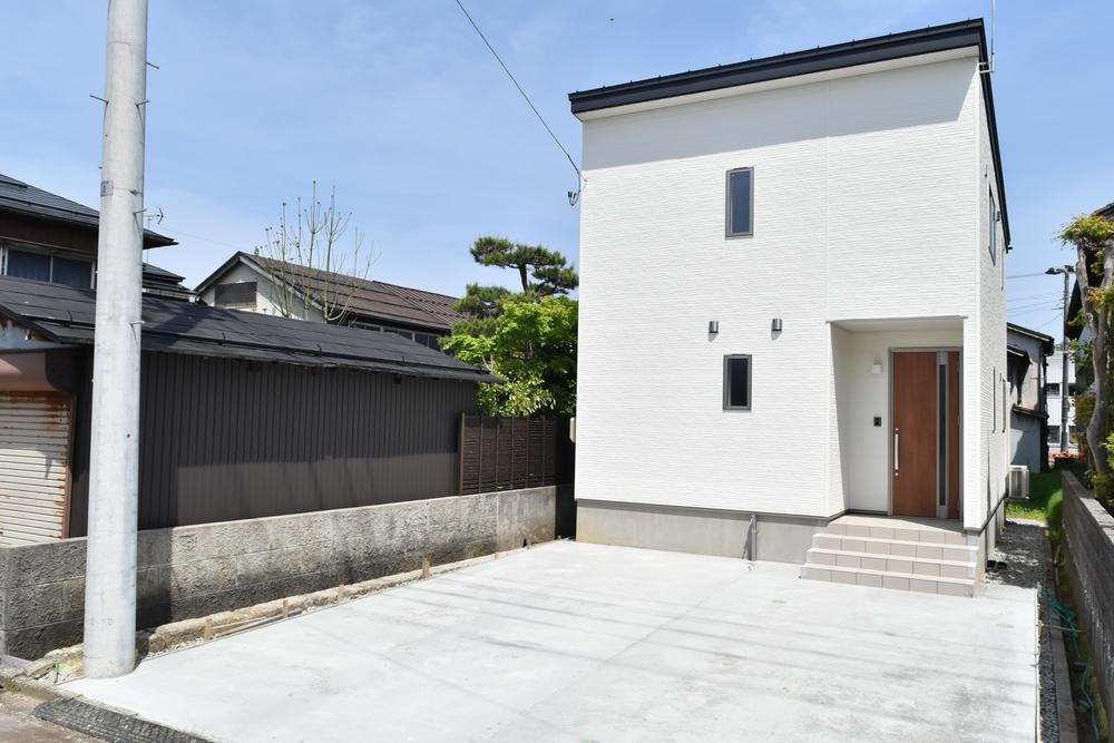 新潟県見附市新町３ 2080万円 3LDK