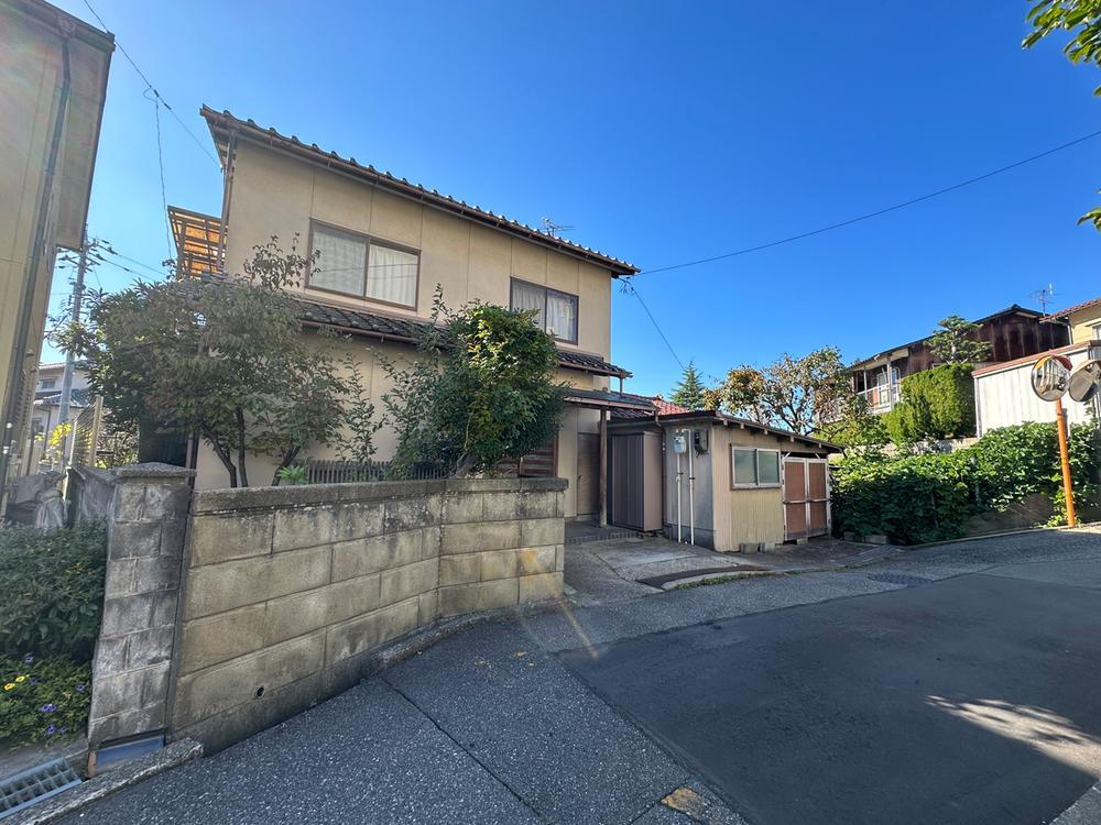 石川県金沢市山科３ 1180万円