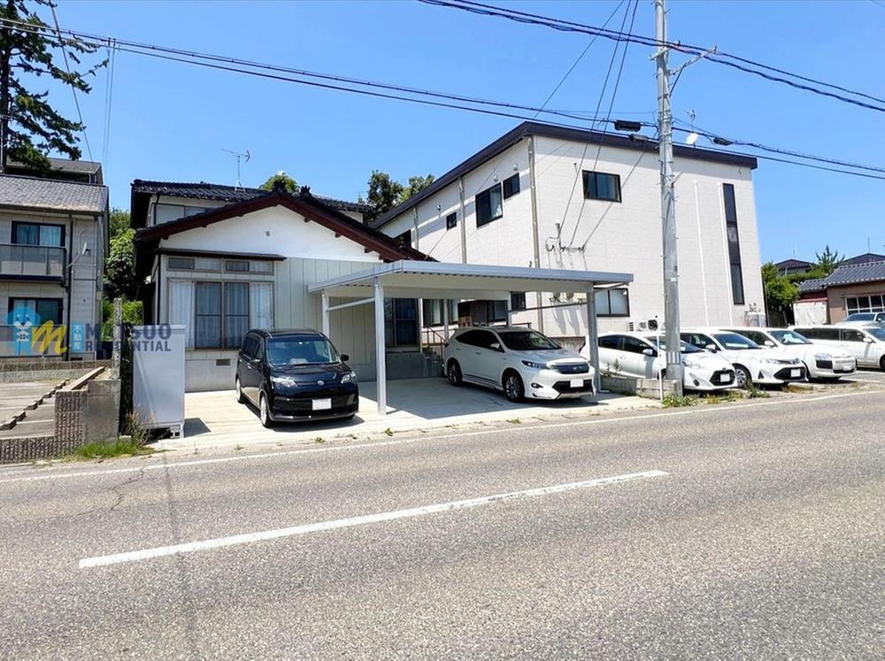 新潟県新潟市西区小針南台 2490万円