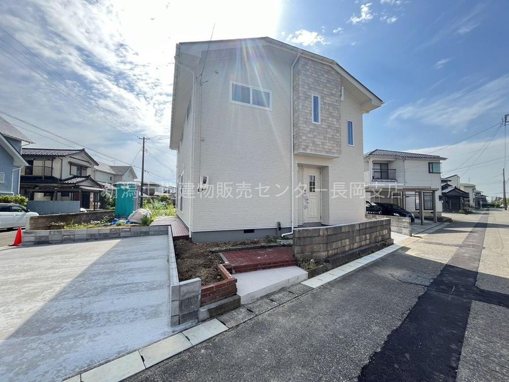 新潟県見附市本所１ 2298万円 5SLDK