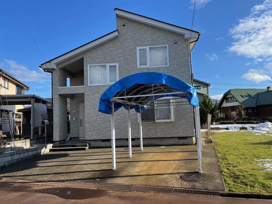 新潟県長岡市土合３ 2000万円