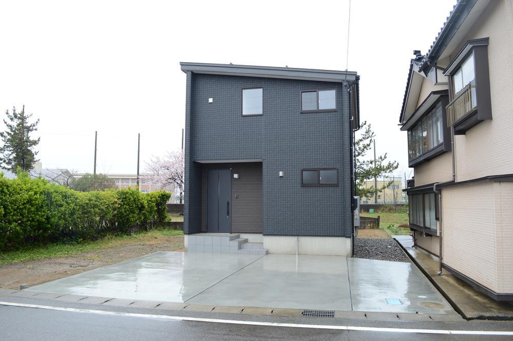 新潟県柏崎市栄町 2180万円 3LDK