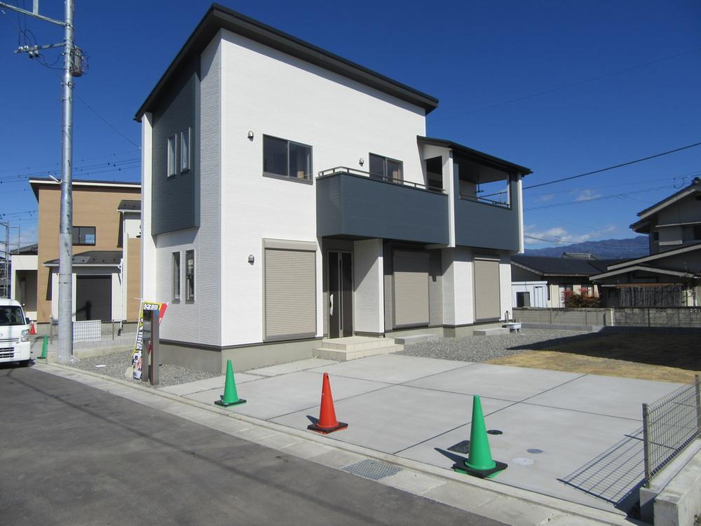 山梨県南アルプス市野牛島 2290万円 4LDK