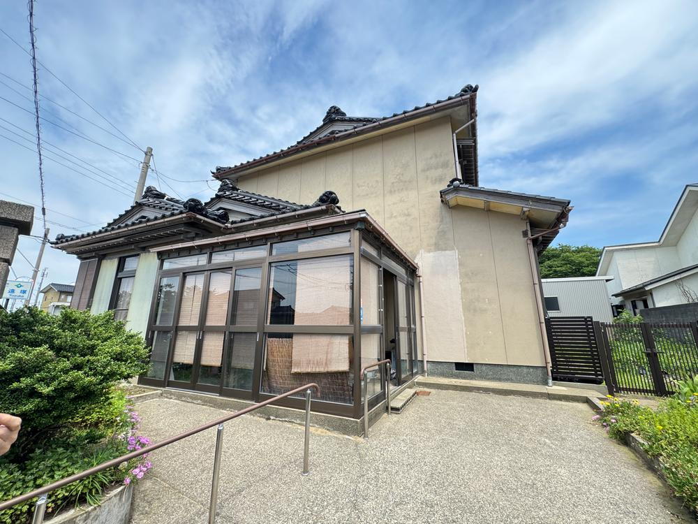 石川県かほく市浜北 1400万円