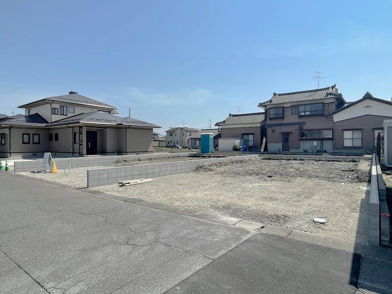 新潟県新発田市緑町１ 2480万円 4LDK