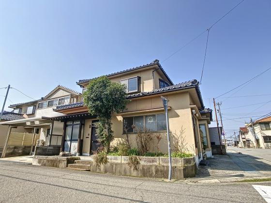 石川県金沢市三馬１ 1480万円