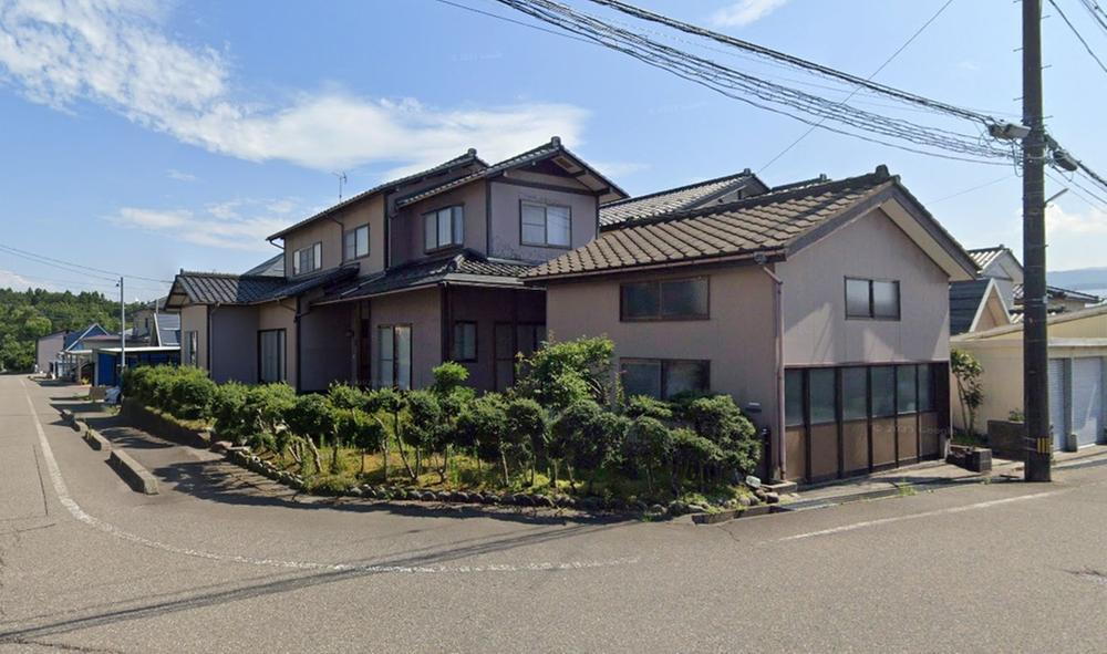 新潟県柏崎市向陽町 530万円