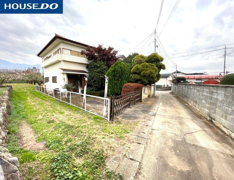 山梨県山梨市三ヶ所 880万円