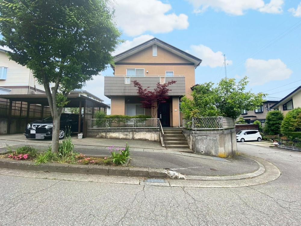 石川県金沢市御所町２ 1500万円