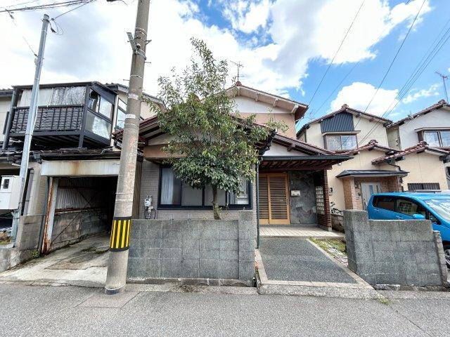 石川県金沢市久安４ 1400万円