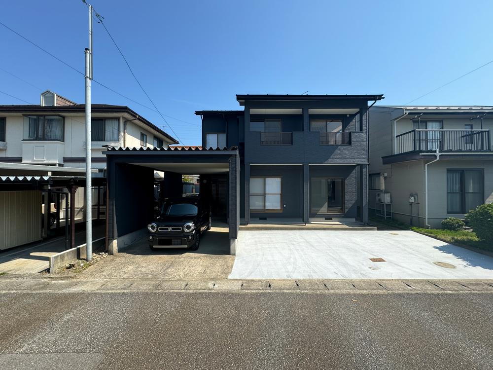 富山県富山市犬島新町１ 1648万円