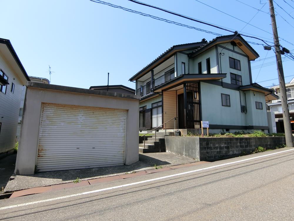 新潟県上越市中門前３ 1430万円