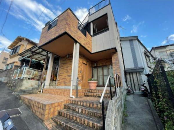 長野県飯田市伝馬町１ 2000万円