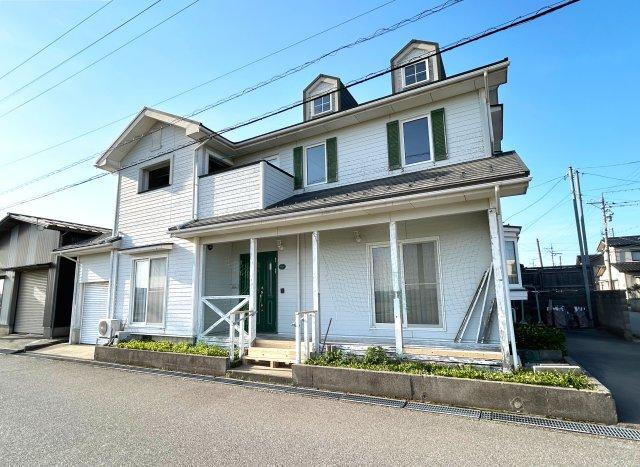 石川県白山市一塚町 2380万円