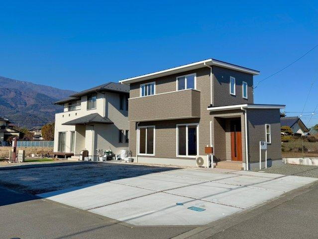 山梨県南アルプス市落合 中古住宅
