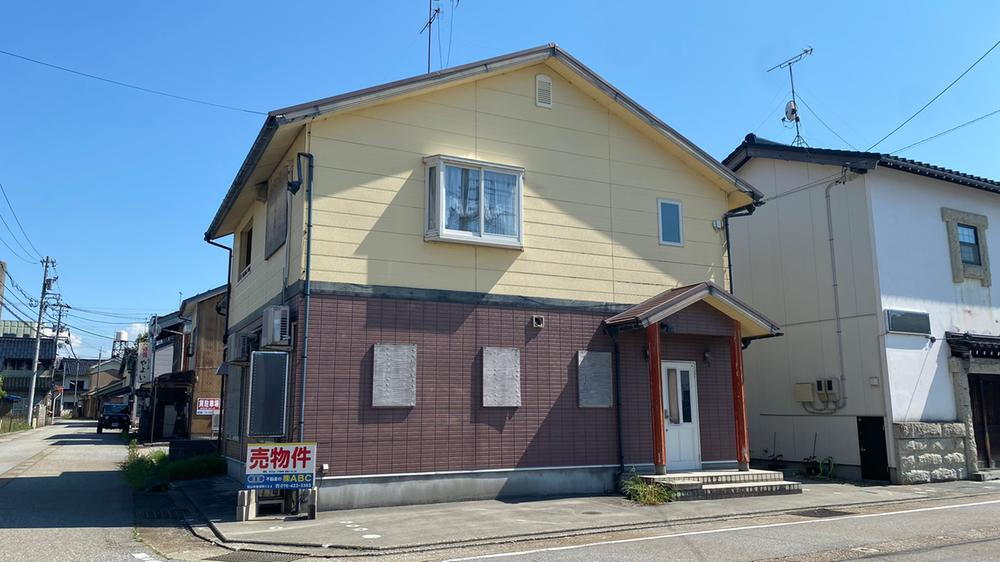 富山県下新川郡入善町入膳 298万円 3LDK