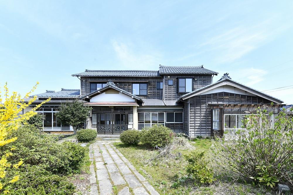 新潟県燕市中島 1580万円