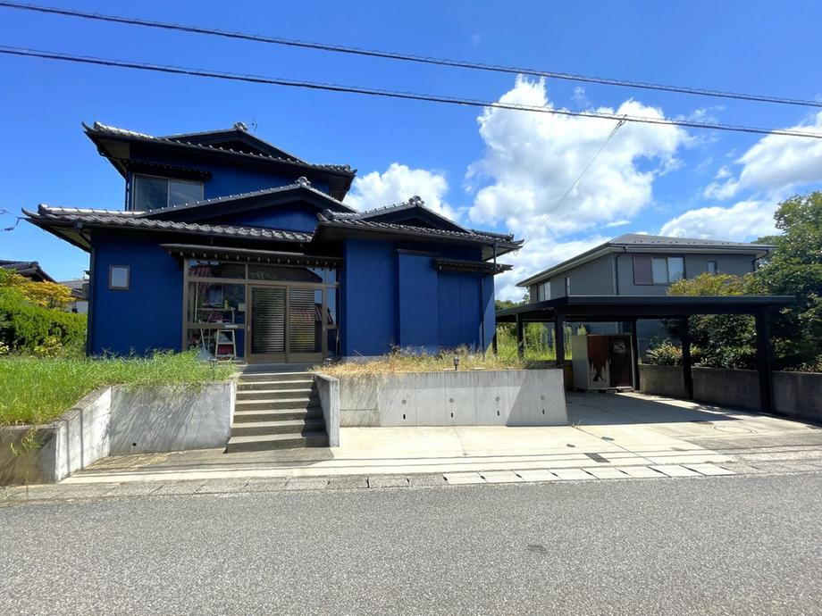 石川県能美市泉台町中 1580万円 4LDK