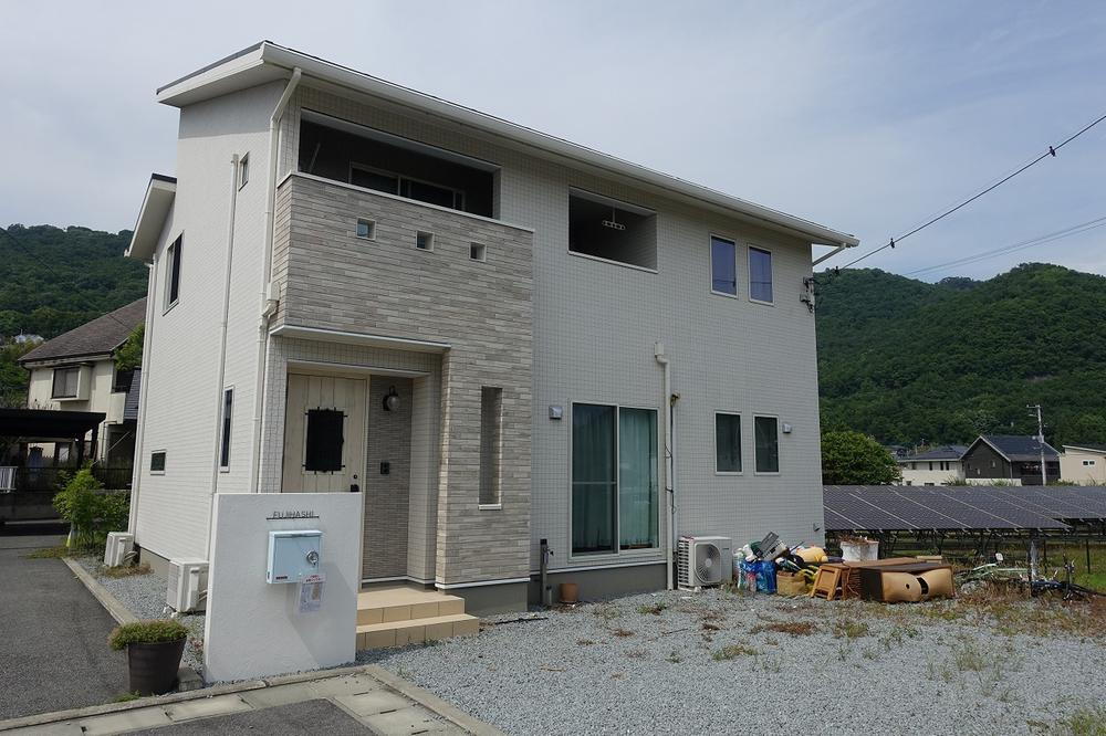 山梨県甲府市羽黒町 2998万円