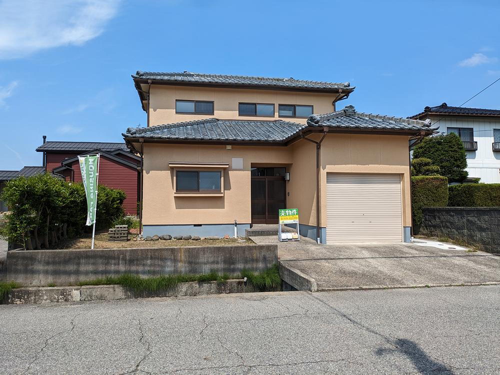 富山県富山市向新庄町５ 1530万円