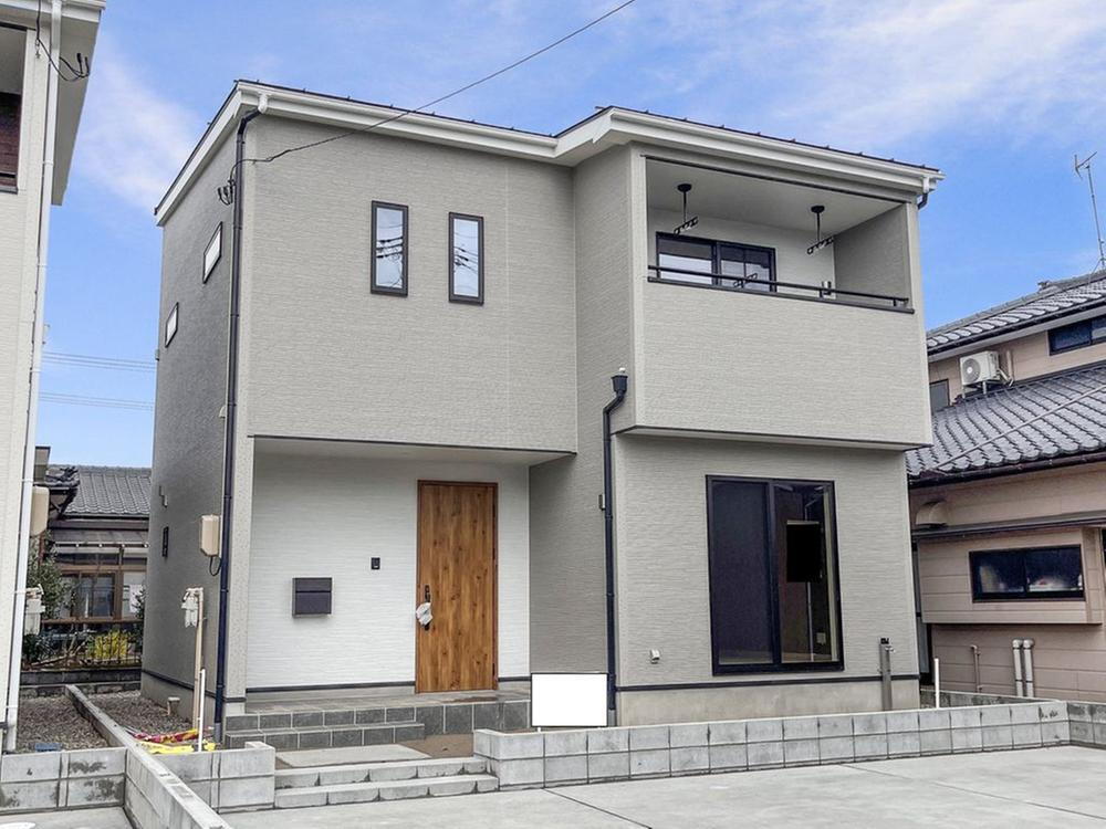 新潟県新発田市大栄町５ 2640万円 4LDK