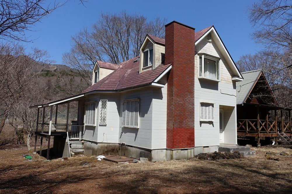 山梨県南都留郡山中湖村平野 1500万円