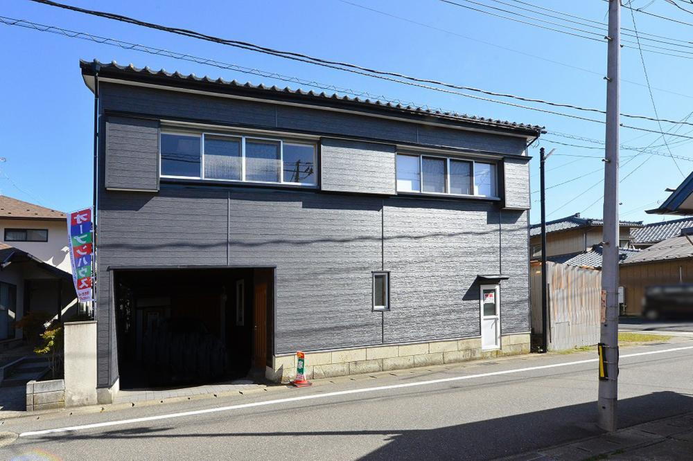 新潟県新潟市江南区亀田新明町４ 2350万円