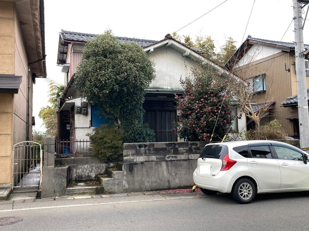 福井県吉田郡永平寺町松岡葵１ 300万円