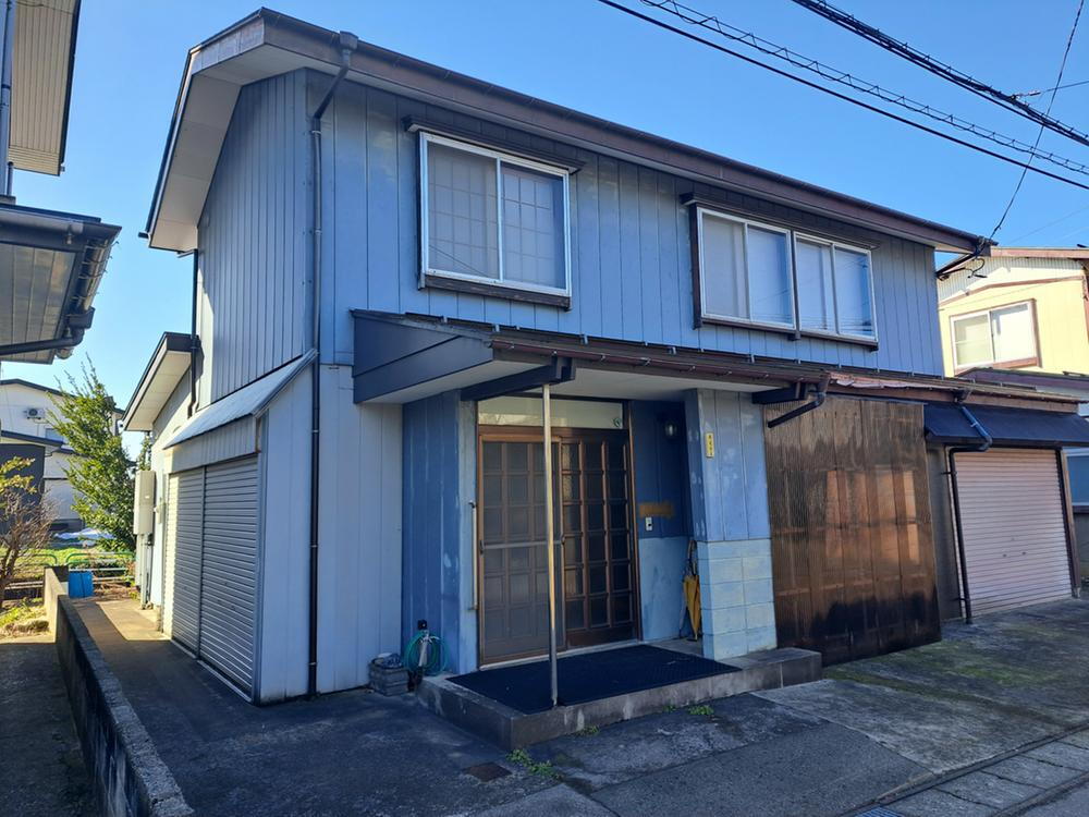 新潟県上越市鴨島１ 400万円 5SLDK