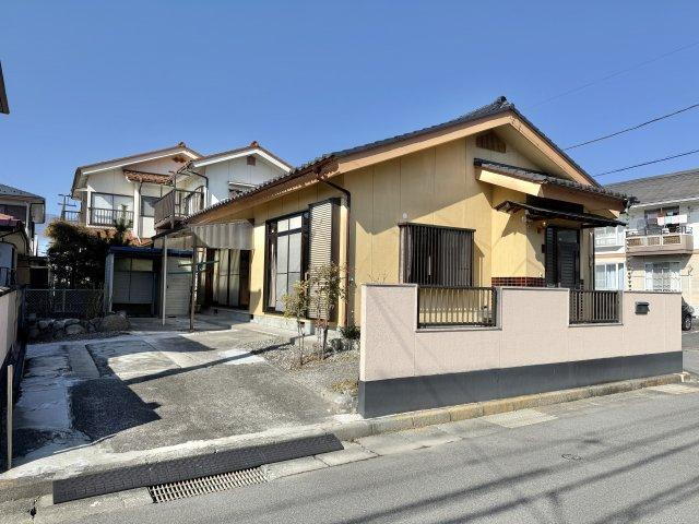 山梨県中央市東花輪 1699万円