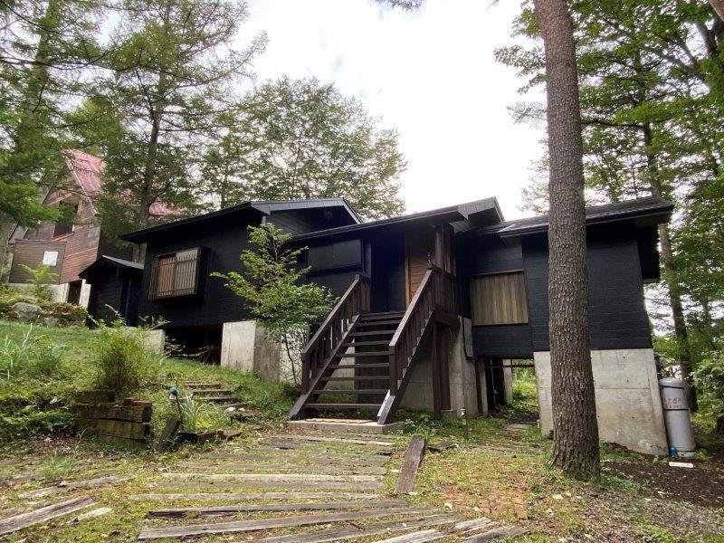 山梨県南都留郡山中湖村平野 3800万円