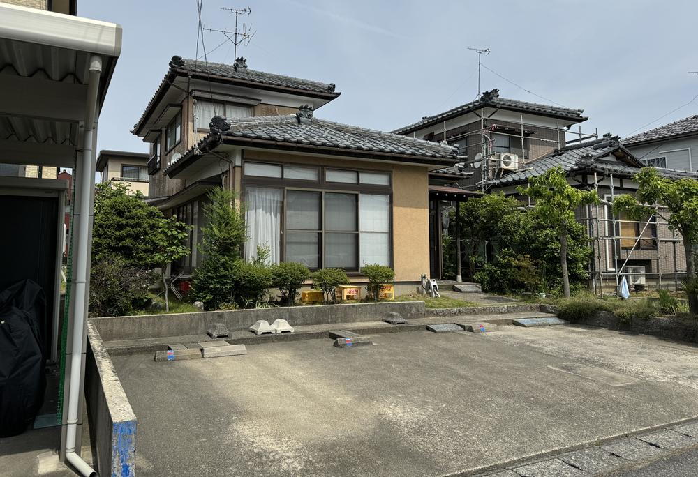 新潟県新潟市南区大通１ 880万円