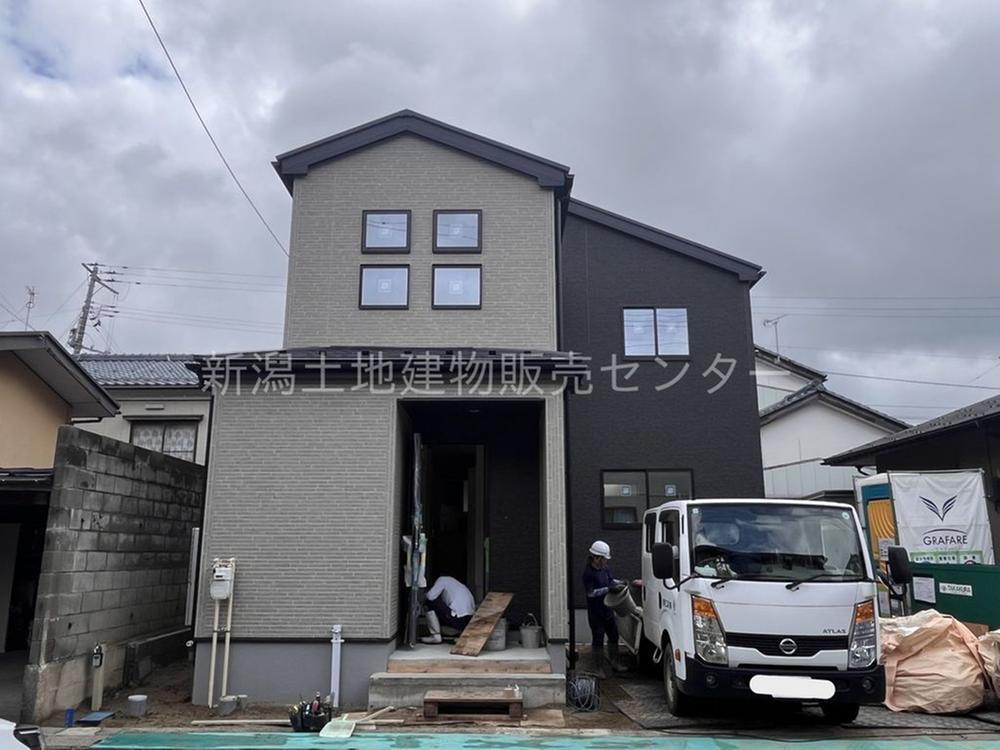 新潟県新潟市秋葉区荻島２ 2780万円 4SLDK