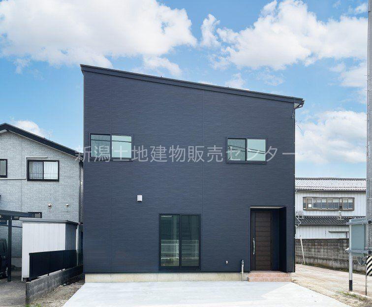 新潟県三条市林町１ 2180万円