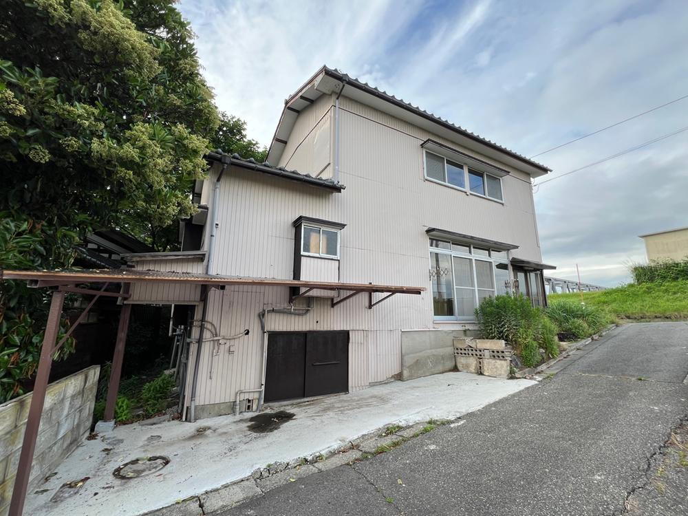 新潟県新潟市東区本所２ 300万円