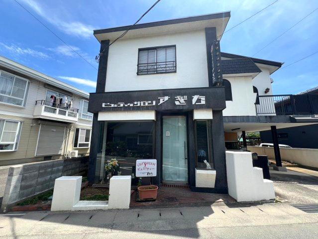 山梨県甲府市北新２ 880万円