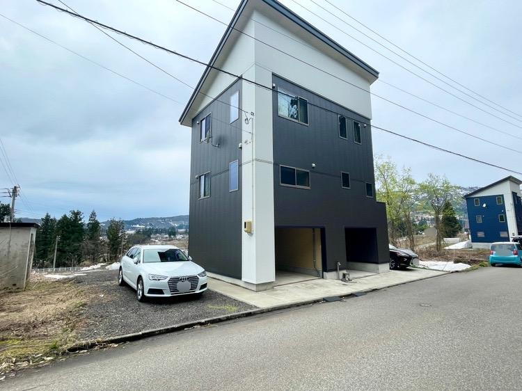 新潟県魚沼市赤土 中古住宅
