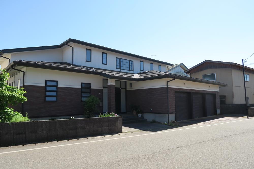 新潟県上越市稲田４ 2680万円