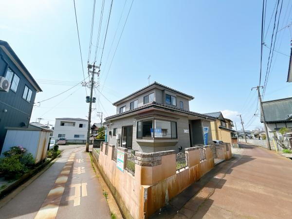 新潟県燕市秋葉町２ 899万円