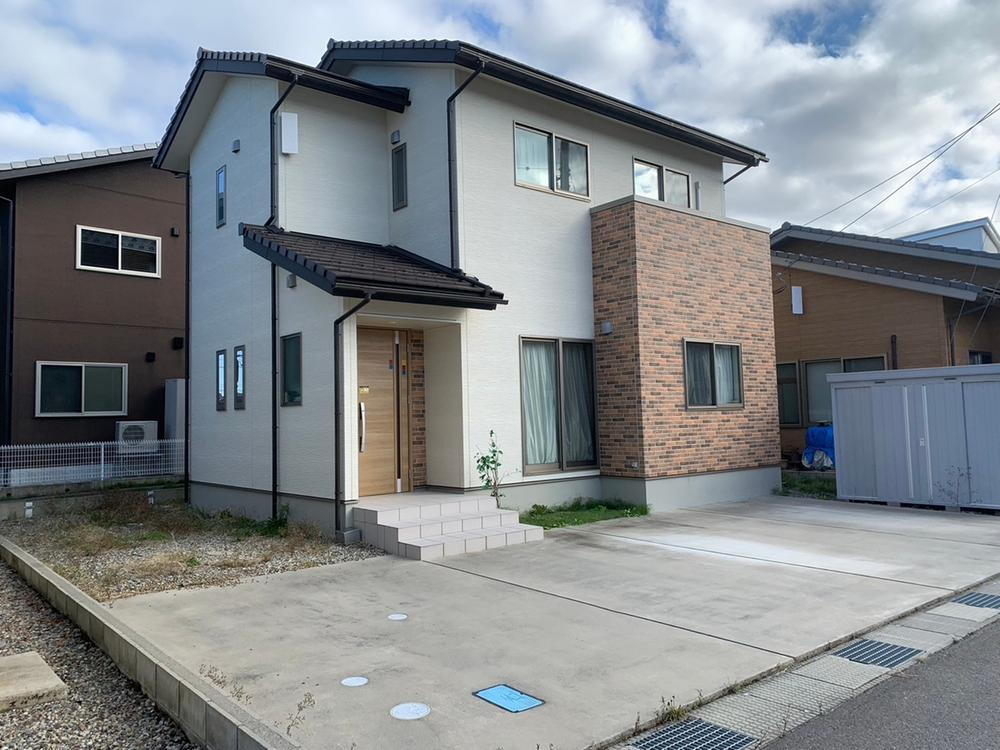 富山県富山市開 中古住宅