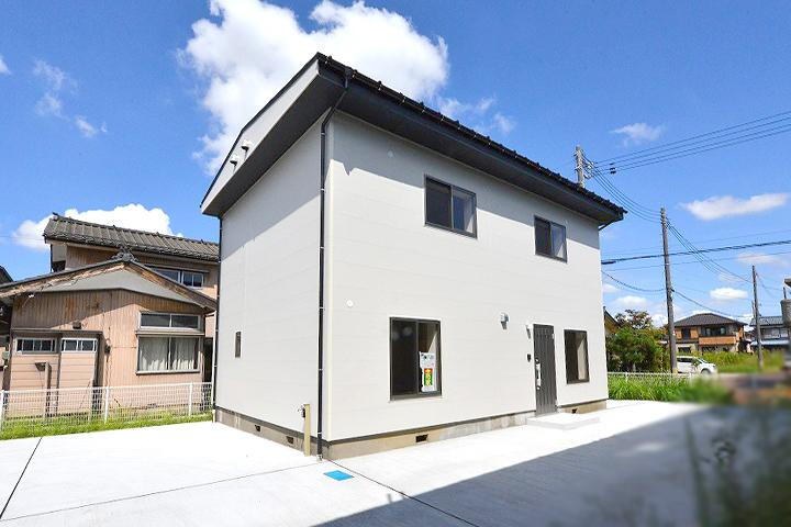 新潟県燕市水道町４ 1930万円