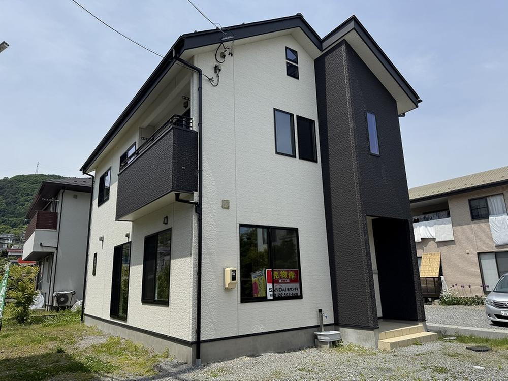 長野県諏訪市大字湖南 2298万円