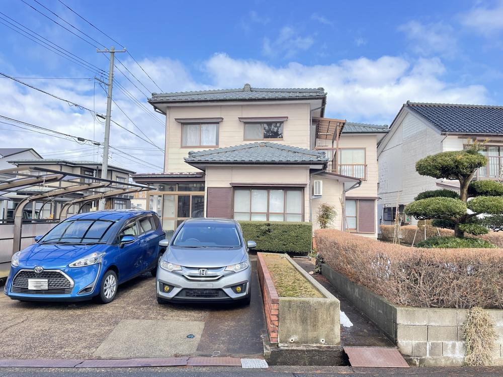 新潟県上越市栄町２ 1480万円