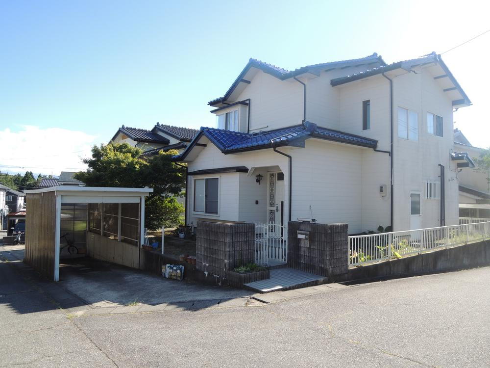 石川県河北郡津幡町字緑が丘３ 1880万円