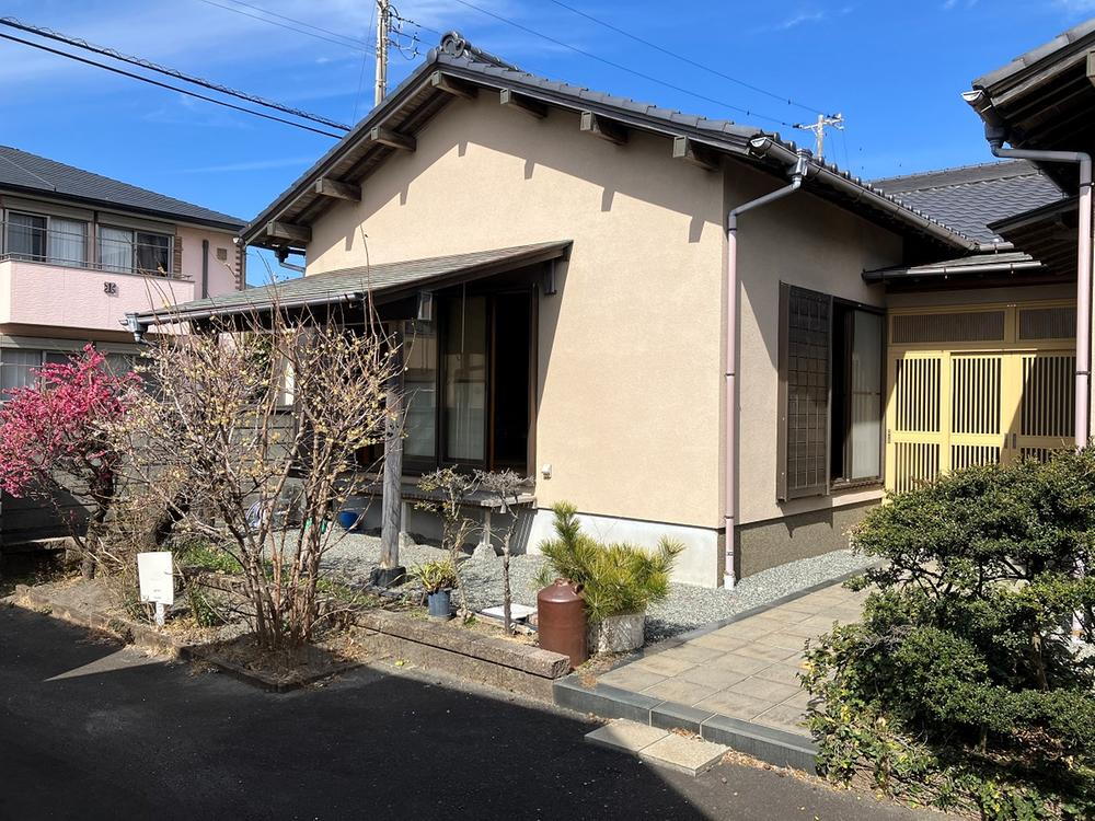 静岡県富士市今井１ 2490万円